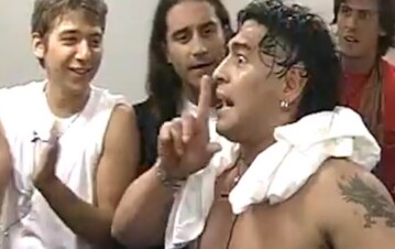 El día que Maradona entró a Gran Hermano y el mito de la bolsita blanca que les llevó a los participantes: "¡No me quemen, bolud…!"