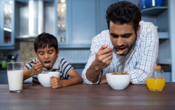 Muchos desayunan a la hora equivocada: cuál es el horario ideal para reducir el riesgo de obesidad, según los especialistas