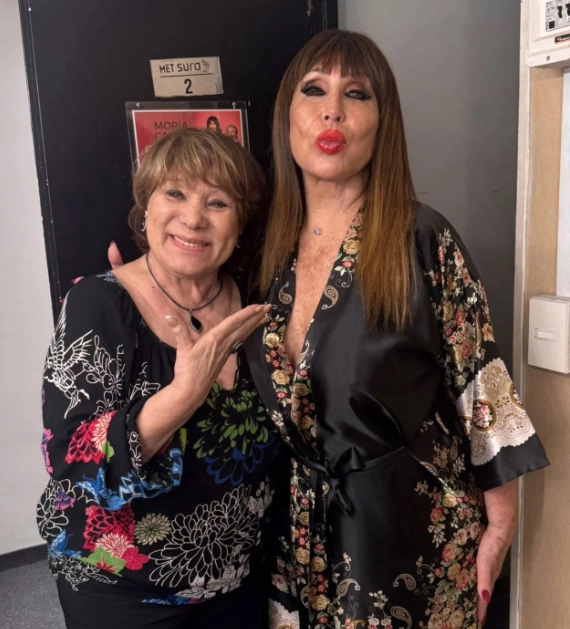 EN SU CUENTA DE INSTA, BLUM POSTEO LA FOTO QUE SE SACO CON MORIA.