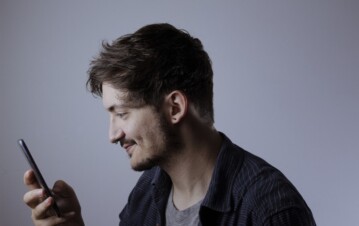 Qué significa que una persona no responda los mensajes durante horas o días