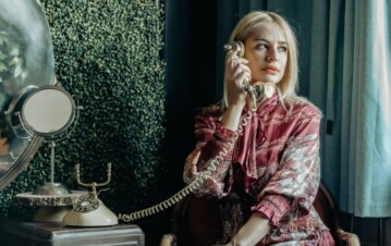 Qué significa que una persona hable sola cuando está en su casa y cuándo hay que preocuparse