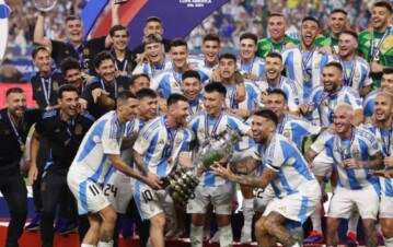 La figura de la Selección en pareja que quiso levantarse a una famosa conductora de la TV