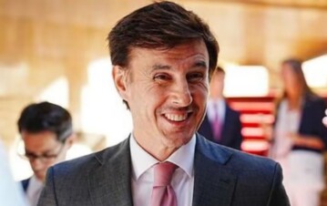 ¡La que faltaba! Roberto Moritán se separó de su novia y lo descubrieron con otra famosa recién divorciada