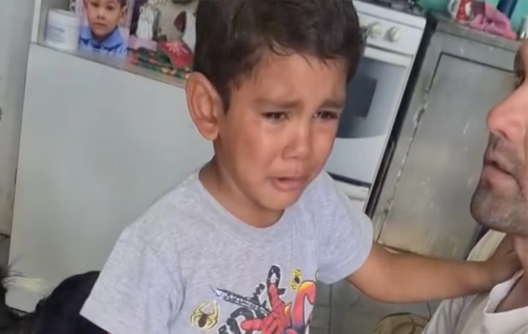 Ángel López con su papá.