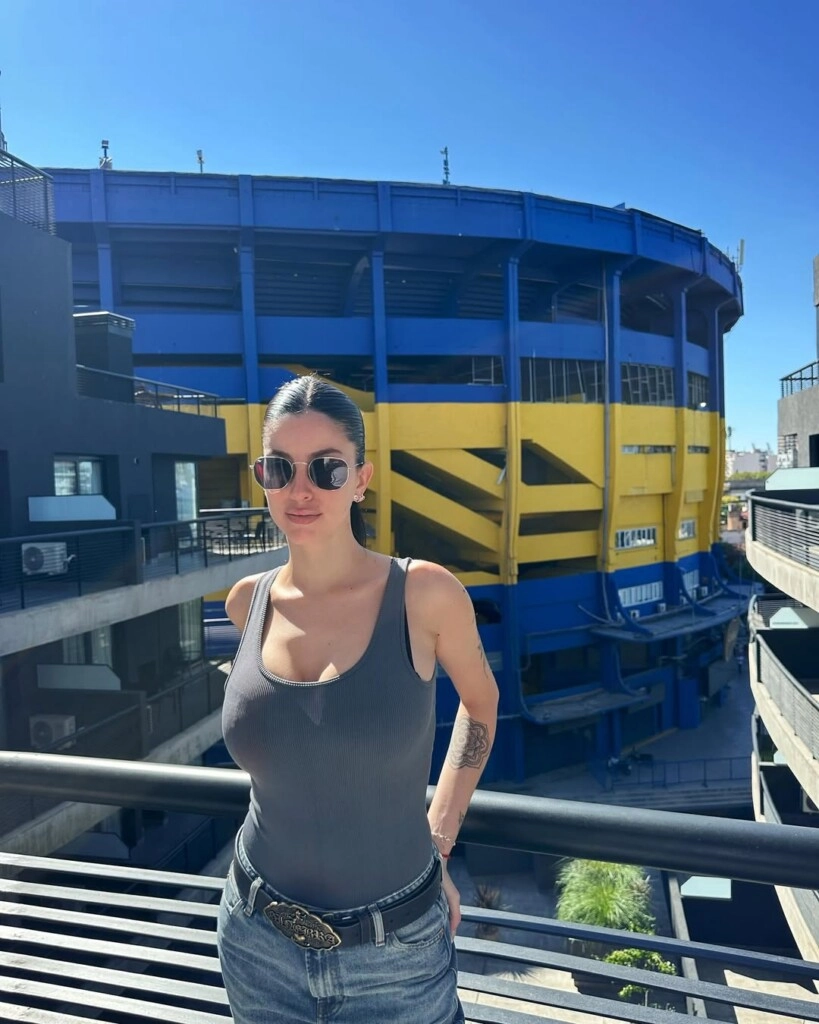 DANIELA Y LA BOMBONERA, INSEPARABLES.