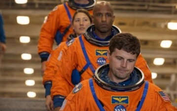 Fin de un mito: así se alimentan en el espacio los astronautas que van a la Luna.