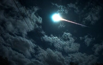 Impacto en Buenos Aires: una bola de fuego iluminó el cielo y generó todo tipo de teorías