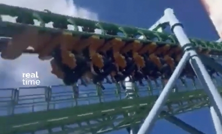 Pánico en la montaña rusa