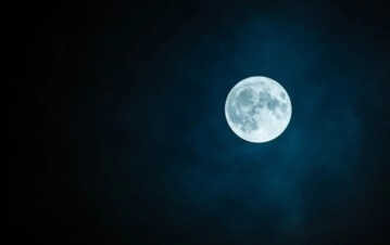 Mayo trae dos lunas llenas: cuándo ver la Luna de las Flores y la Luna Azul. (Pixabay)