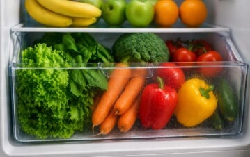 Muchos lo usan mal: el detalle oculto del cajón de la heladera que hace que frutas y verduras duren mucho más