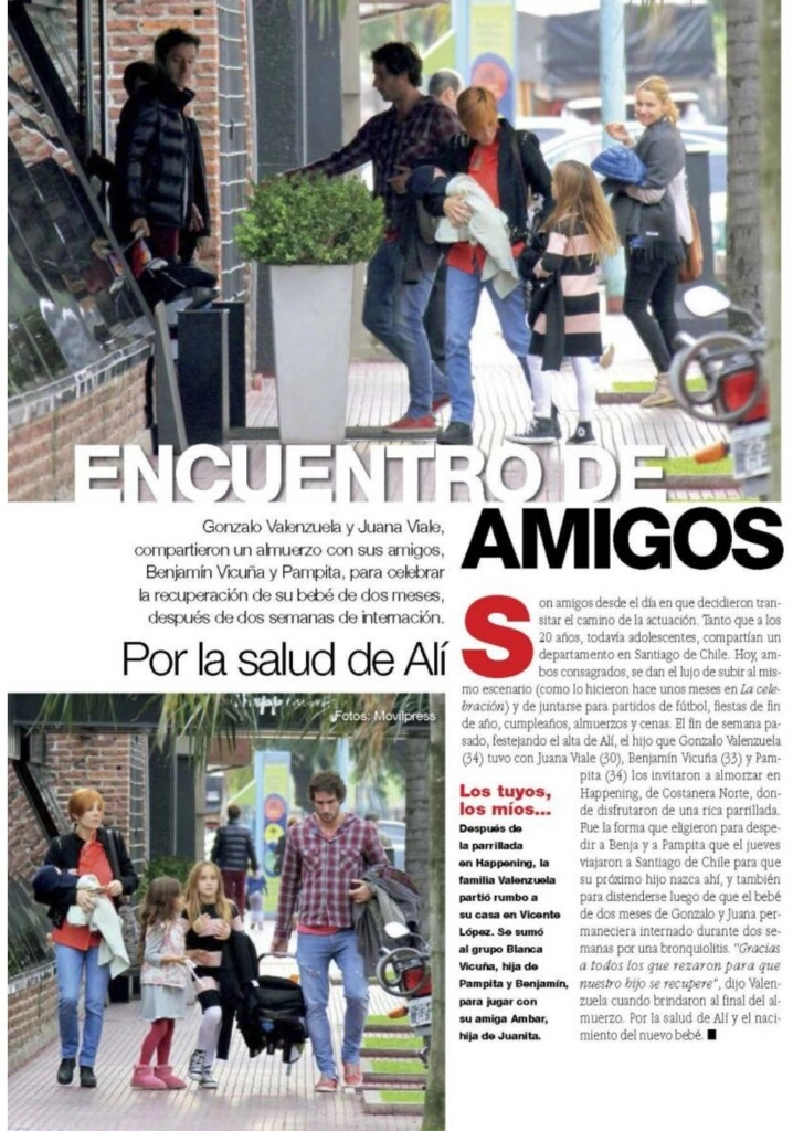 LOS CUATRO JUNTOS DANDOSE FUERZA EN UN MAL MOMENTO.