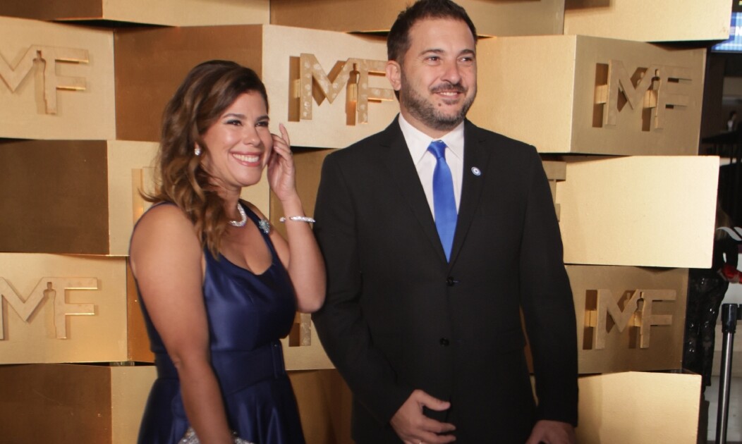 El tenso momento de Diego Brancatelli y Cecilia Insinga en los Martín Fierro: “Es difícil vivir con él, ¿no?”