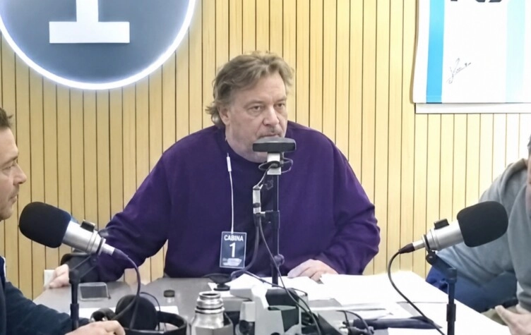 Radio La Red.