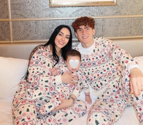 EL COLO Y JAZ SON PADRES DE GEMMA.