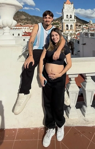 CIGNOTTO Y LA BRASILEÑA ELOISA, SU NOVIA EMBARAZADA. ESPERAN UN HIJO -YA SABEN QUE SERA VARON Y LO LLAMARAN ALEJO- QUE NACERA TRAS EL MUNDIAL.