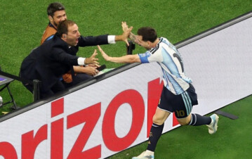 Quién es el periodista de TyC Sports que Lionel Messi saludó en el segundo gol ante Austria