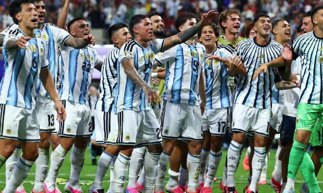 ¿Amor mundialista? Anunciaron su boda, él la dejó y se separaron por rumores de infidelidad: fueron vistos juntos por la Selección Argentina