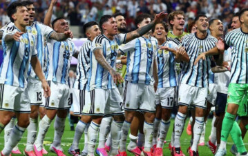 ¿Amor mundialista? Anunciaron su boda, él la dejó y se separaron por rumores de infidelidad: fueron vistos juntos por la Selección Argentina
