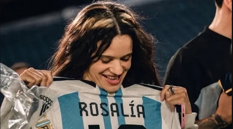 Rosalía escrachada