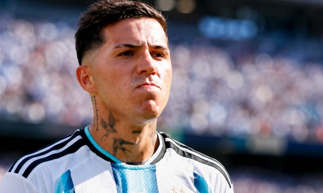 Golpazo para Enzo Fernández tras perder el Mundial: enfreneta la peor polémica, hubo marcha atrás y nadie puede creerlo