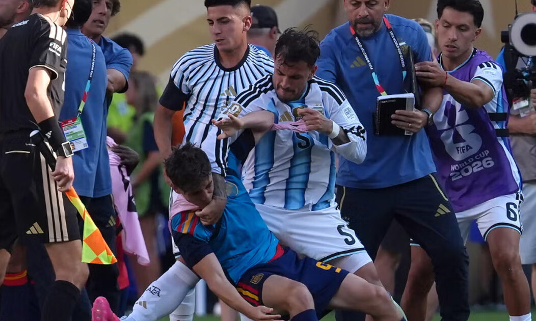 La esposa de Leandro Paredes habló tras la brutal pelea contra los españoles: "Nuestros hijos son grandes y entienden todo..."