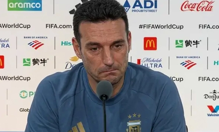 El periodista deportivo más polémico del país culpó a Lionel Scaloni por la derrota contra España