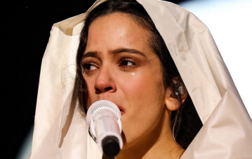 Arrepentida, quebrada y entre lágrimas, Rosalía le pidió perdón a Argentina por su gravísimo error: "Tremenda cagada"