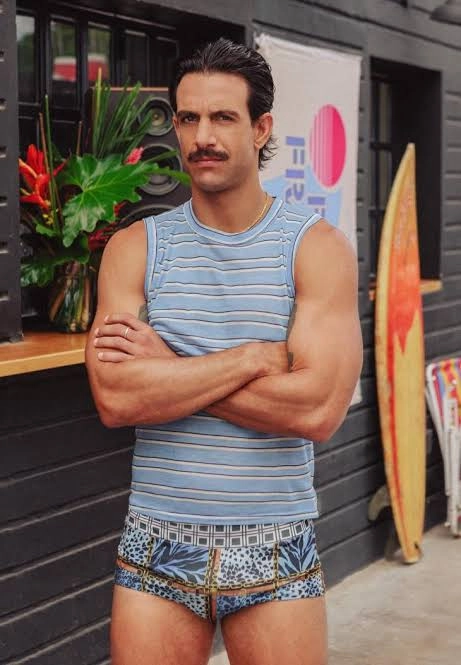JOAQUIN FERREIRA INTERPRETANDO A VADALA EN LA SERIE DE MORIA.