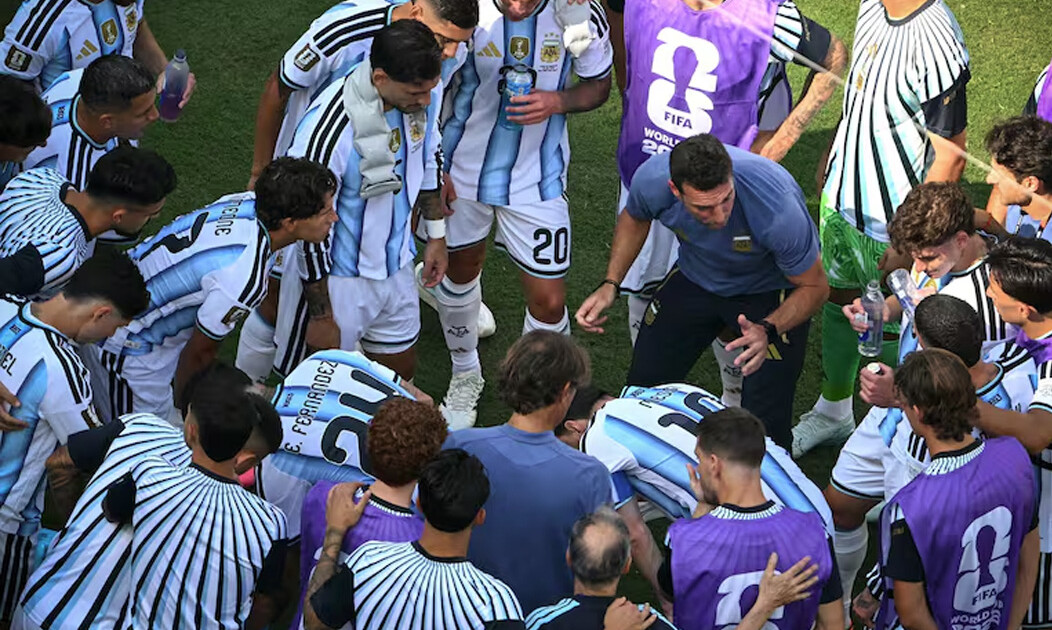 Jugó el Mundial con Argentina, tras la final contra España armó una enorme polémica y ahora su esposa salió a romper el silencio: "Mi misión es que estés tranquilo"