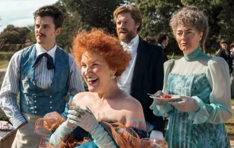 Qué ver en Netflix la miniserie de 6 episodios que conmueve al mundo con su historia de época