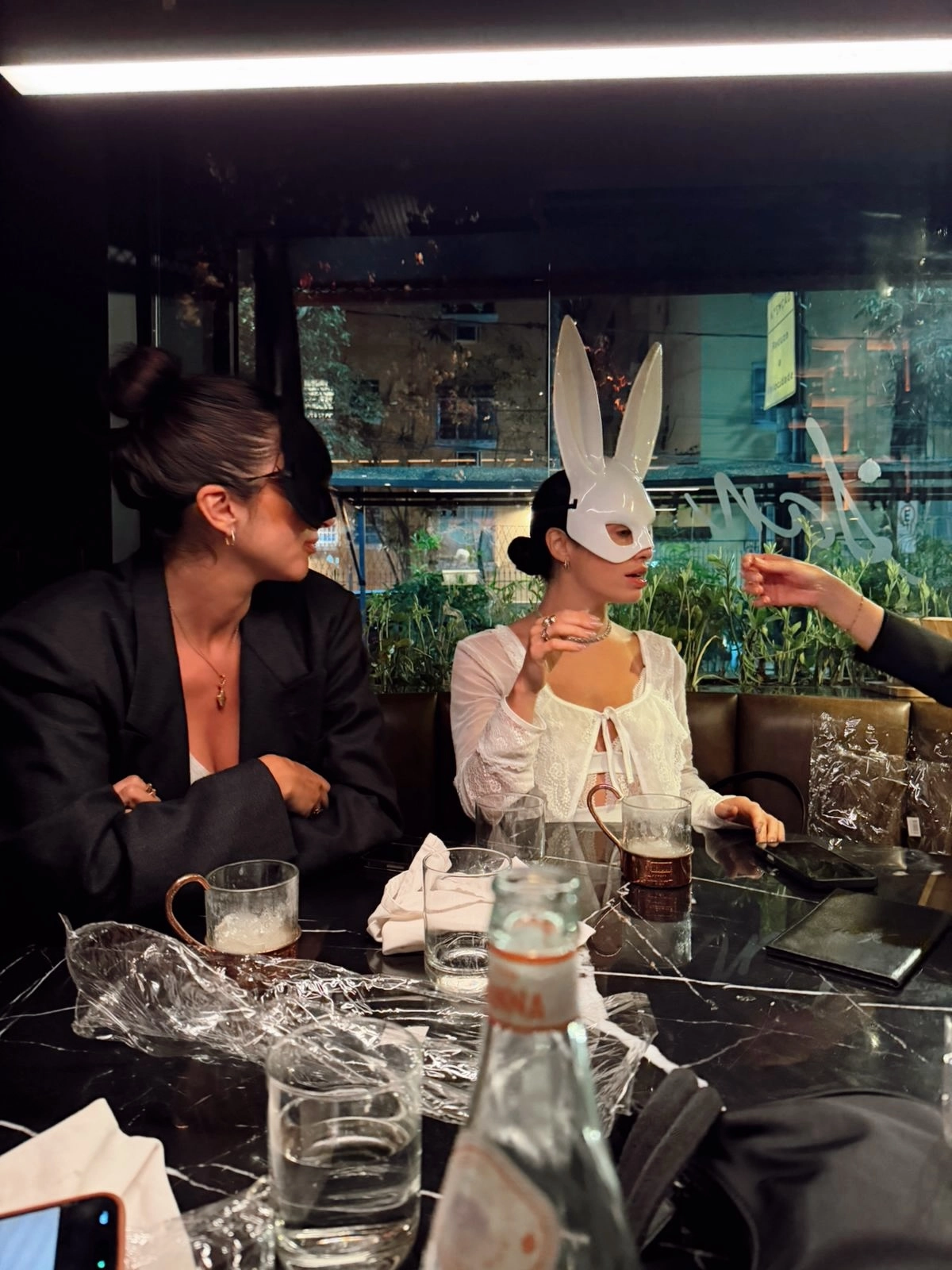 Lali se convirtió en conejita para su despedida. Foto: IG. 