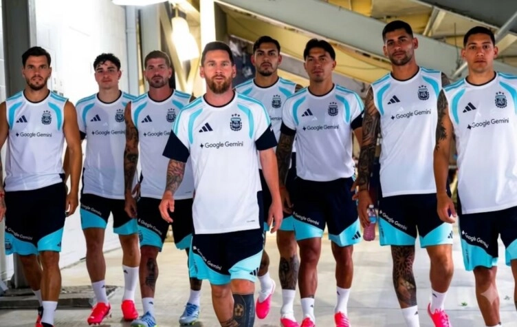 ¡Arde la Scaloneta! La joven periodista que expuso a los jugadores de Argentina que son infieles No les importa nada, él está casado y...