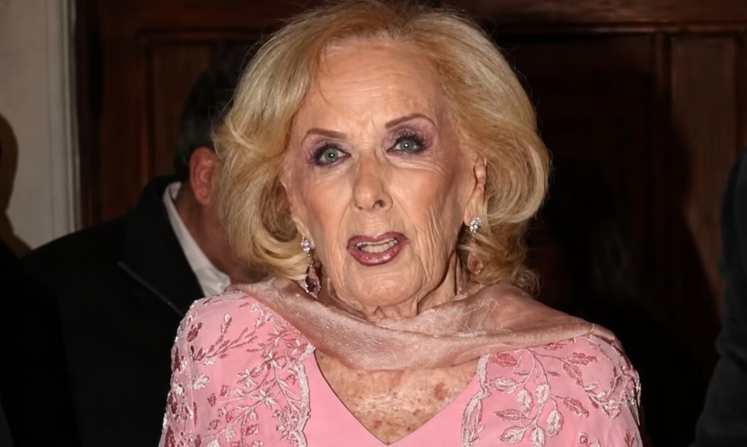 Qué está pasando con la salud de Mirtha Legrand y por qué se habla de una 'recuperación milagrosa': "Su familia está muy..."