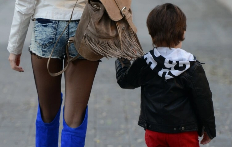 Gisela Bernal y su hijo, Ian. (Archivo Paparazzi)
