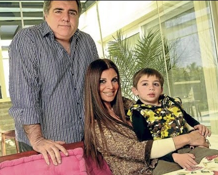 MIGUEL ANGEL PIERRI ESTABA CASADO CON KARINA RANNI. TUVIERON UN HIJO.