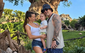 Las tremendas vacaciones de Sol Pérez y Guido Mazzoni, junto a su hijo Marco, disfrutando por Disney