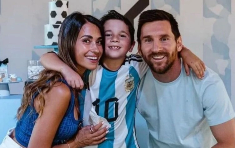 Mateo Messi y su papá