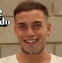 SANTIAGO LABORDE SONRIE A PESAR DE ESTAR PRESO HACE 5 AÑOS.