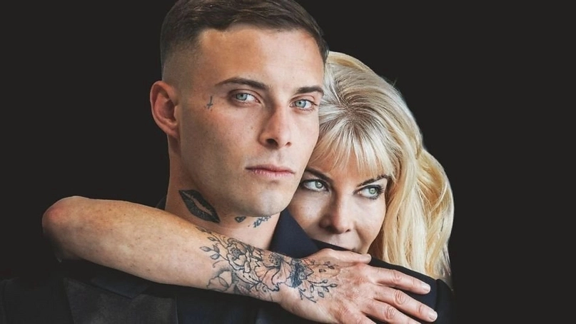 MADRE E HIJO SUEÑAN CON REPETIR ESTA IMAGEN, PERO EN LIBERTAD.